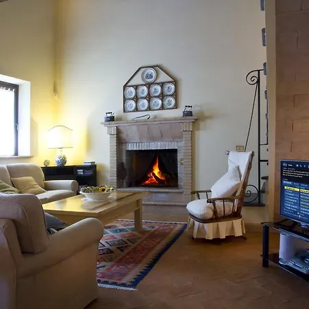 Villa Lamaca *